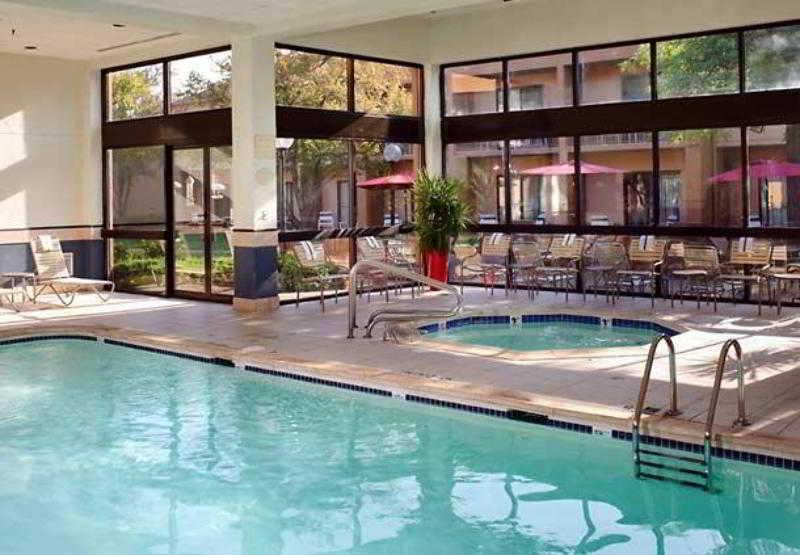 Courtyard By Marriott Chicago Naperville Extérieur photo